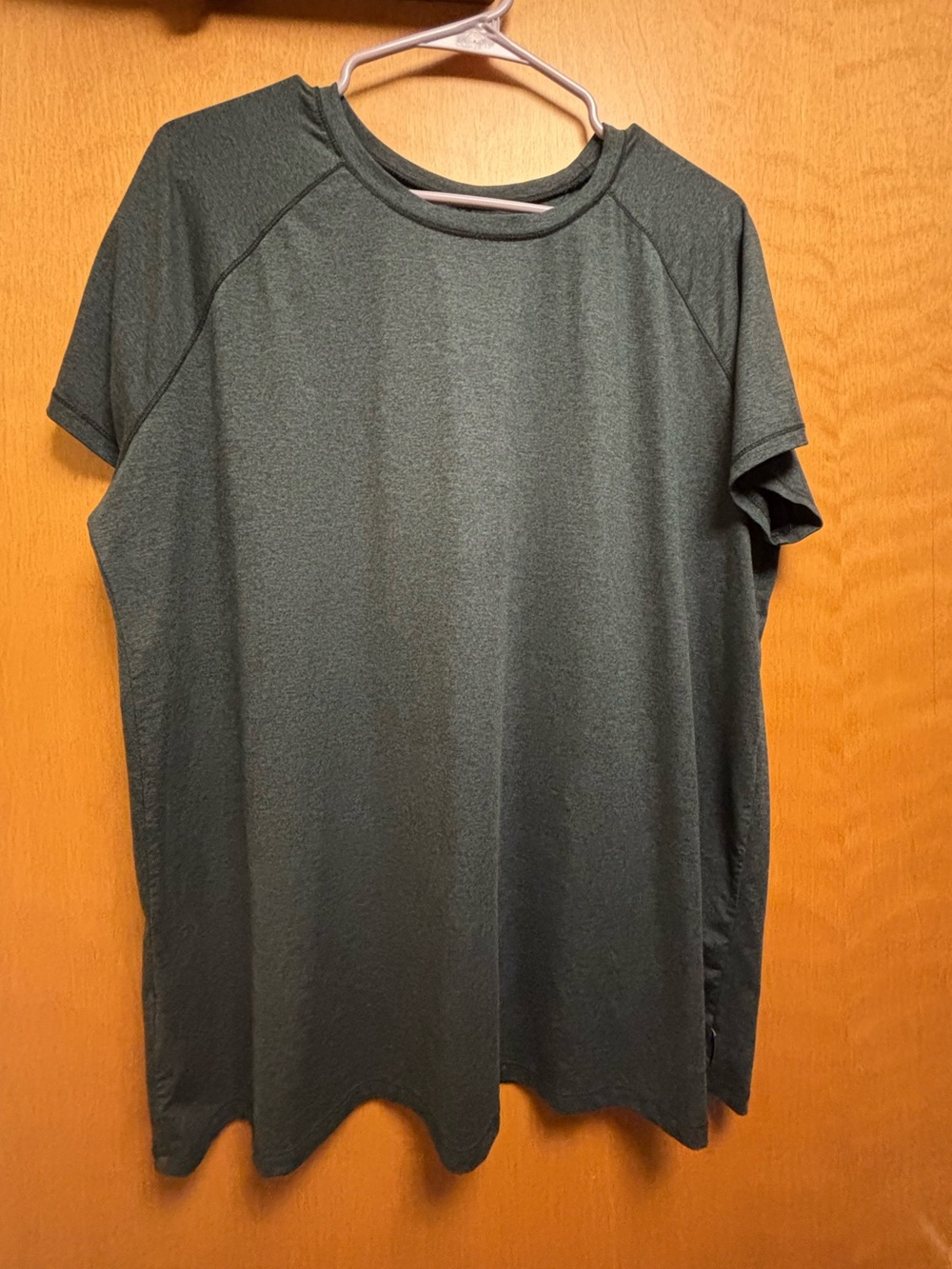 Eddie Bauer Women’s Gray Short-Sleeve Performance T-Shirt XL